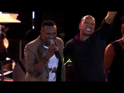 Pique Novo - Me pegou Part. Grupo Molejo [DVD Pique Novo 25 Anos Ao vivo]