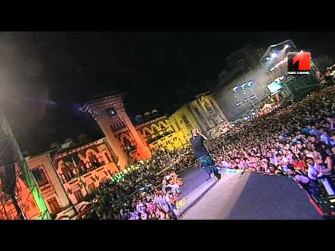 Vali Barbulescu ft David DJ - Black Sunglasses (Live @ RMA 2010)