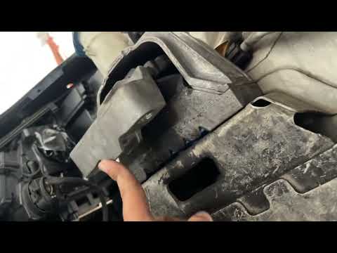 Engine Mounting Replacement - VW Touran