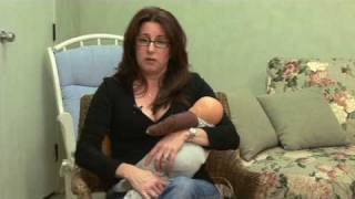 Breastfeeding in Public : Public Breastfeeding Positions