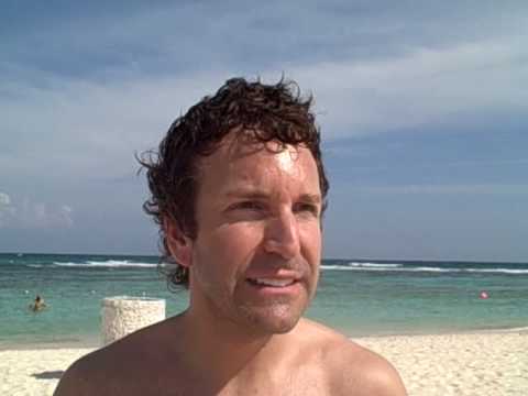 埃裡克-薩瓦伊在墨西哥！ (Éric Salvail est au Mexique !)