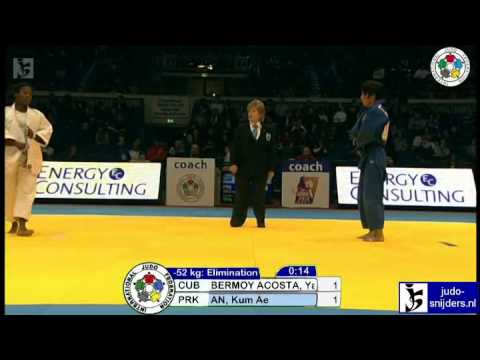 Yanet Bermoy Acosta (CUB) - Kum Ae An (PRK) [-52kg]