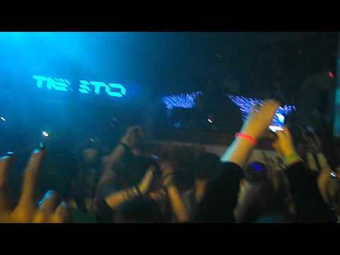 Tiesto Club Life at Pacha Ibiza - Deniz Koyu 'Follow You'
