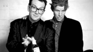 ELVIS COSTELLO- Pop Life (live)