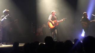 Kiefer Sutherland PARIS &quot;calling out your name&quot;