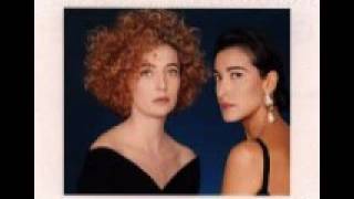 Grazia Di Michele e Rossana Casale - Gli amori diversi