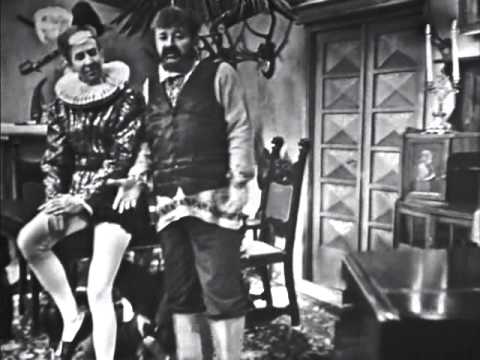 Kabaret Starszych Panów   Pani Róża gra Chopina