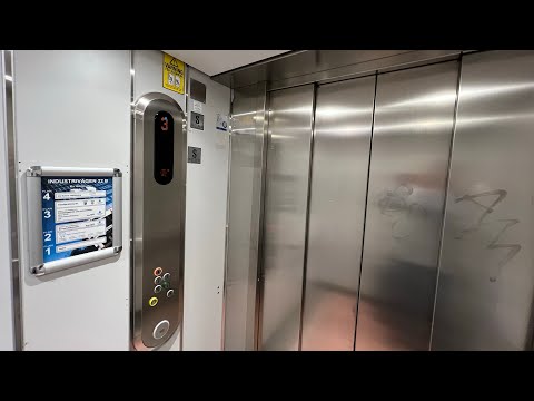 1990 KONE (mod.) Roped Hydraulic Elevator @ Industrivägen 22B, Upplands Väsby, Sweden.