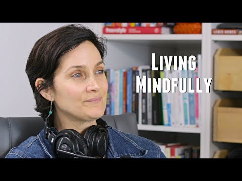 EXIT THE MATRIX: The Secret To Living MINDFULLY | Carrie-Anne Moss & Lewis Howes