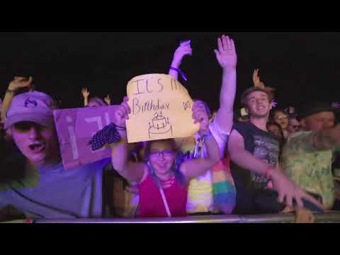 Steve Aoki Performs Whistle Live with DJ Aligator at AIA Festival in Copenhagen