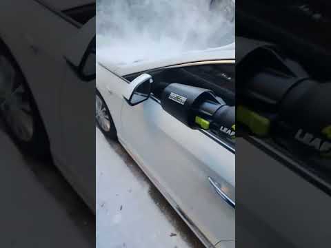 차량 송풍기로 눈치우기 #웍스(WORX) 충전송풍기 무선송풍기 WD585 40V