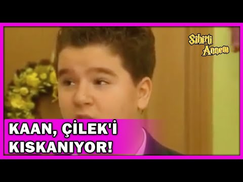 Kaan, Çilek'i Kıskanıyor! - Sihirli Annem Özel Klip