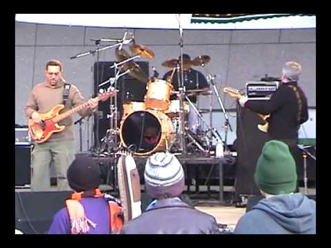 The Funky Meters (1 of 7) Little Old Money Maker 10/8/00 Cincinnati, OH