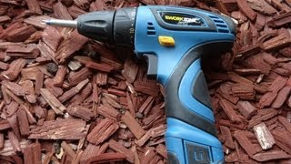 "Aldi Work Zone Akkuschrauber (10,8 Volt, Samsung Akku, 3 Jahre Garantie, 35 Euro)" -Vorstellung