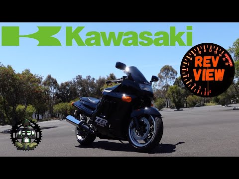 Kawasaki ZZR1100 Ninja ZX11 Review. The fastest bike in it's day.