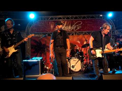 John Cafferty and the Beaver Brown Band---12-7-13 -- Voice of America's Sons