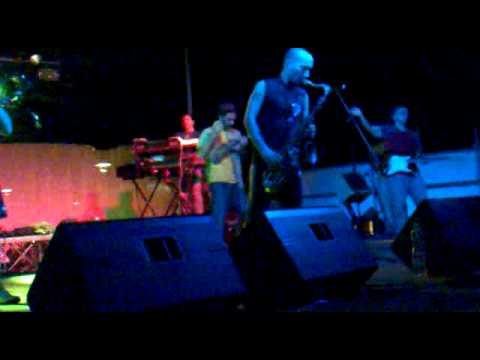 .Radici nel cemento - me ne vojo annà