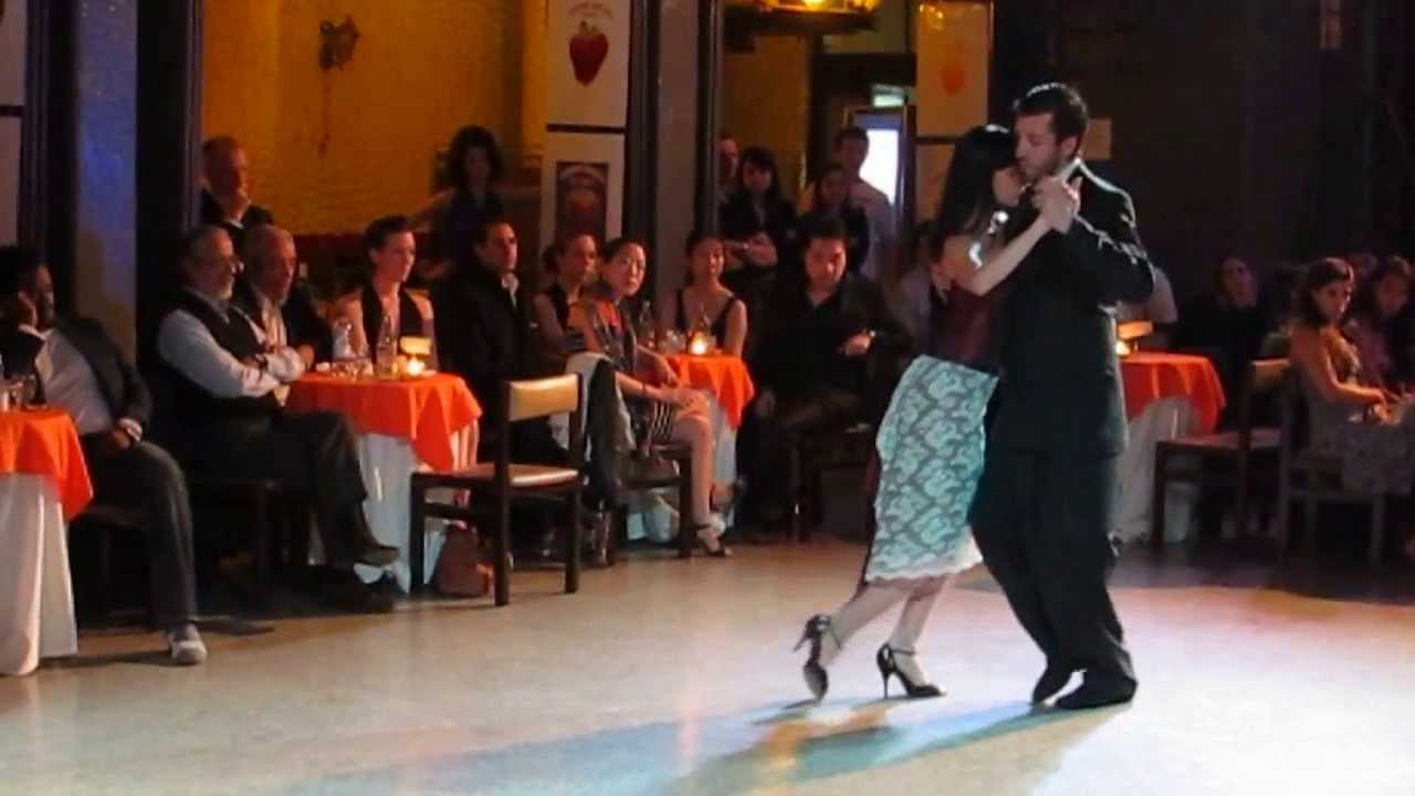 Rolando Valdivia y Yanina Villagra, Nada Carlos Di Sarli canta Alberto Podesta