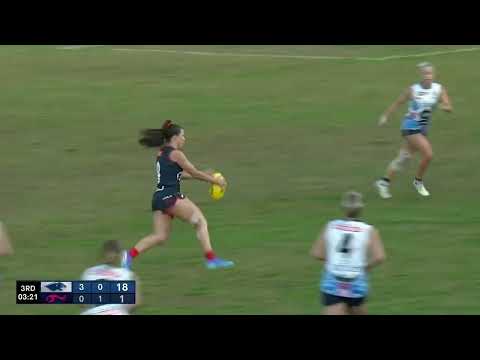 Hostplus SANFLW GF Snapshot - Norwood's Adrienne Davies dribbles it through