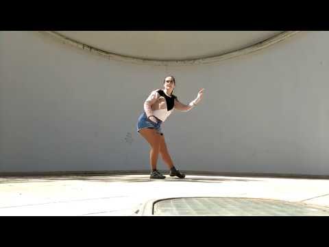 Shoo Akhbarak Bellydance Improvise in the streets of Porto! April 2017