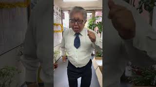 @ซันคือชื่อเล่น さんが踊ってるのが面白くて真似したがおじいさんが痙攣してるだけ？ブルブル笑笑#三和交通 #踊おじさん #みぞ部長 #แท็กซี่ #ชายชรากำลังเต้นรำ