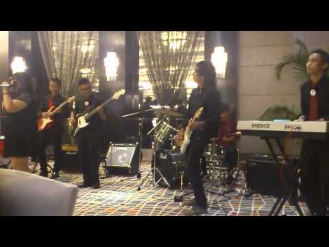 This and That Band - Pujaan Malaya UniRazak Annual Dinner 2011