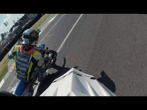 SM2017 - [S2] #41 SCHMIDT vs #71 KEJMAR - WHAT A BATTLE!!  - Supermoto