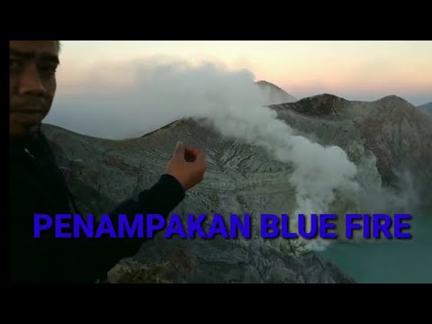 fenomena-blue-fireapi-biru-dikawah-ijen