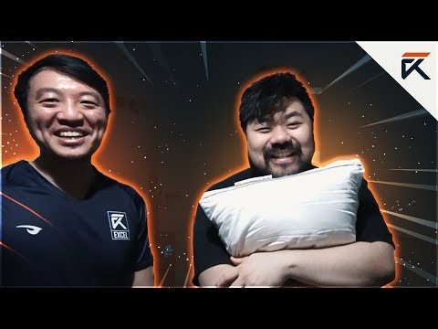 Hjarnan drops his pants? - Excel LEC vlog