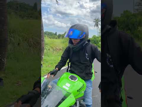 #SHORT | Arik and Saputra's new motorbike