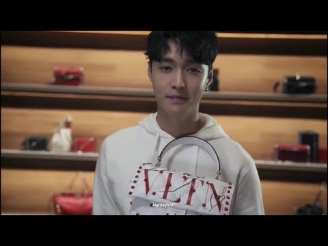 張藝興 180725 Zhang Yixing Lay - Yixing X Valentino “Be My VLTN”