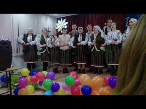 Ansamblul folkloric "Izvoraş" satul cazangic intilnirea cu absolventii 2018