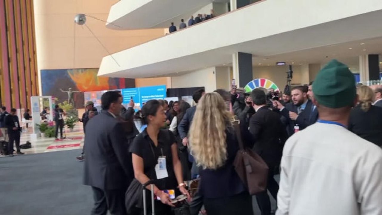 Presidente siriano Al-Sharaa esce dal Palazzo di Vetro dell'Onu a New York