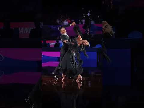 Andrea Roccatti & Julia Mozdyniewicz delivered a mesmerizing Slow Foxtrot at the WDSF GrandSlam STD