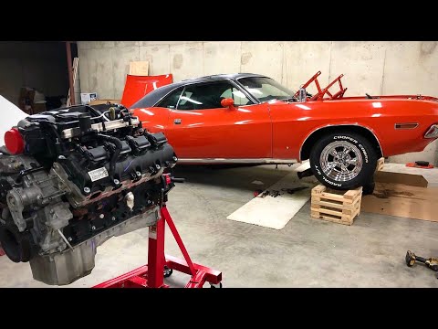 GEN3 HEMI SWAPPING A 1971 DODGE CHALLENGER | EPISODE 1 | PULLING OLD ENGINE AND TRANS