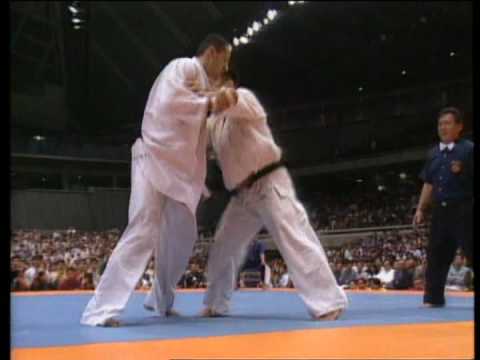 Hajime Kazumi vs Glaube Feitosa