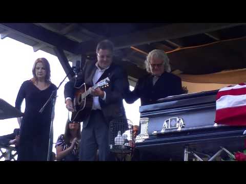 Ralph Stanley Memorial - Go Rest High On That Mountain Vince Gill, Ricky Skaggs, and Patty Loveless