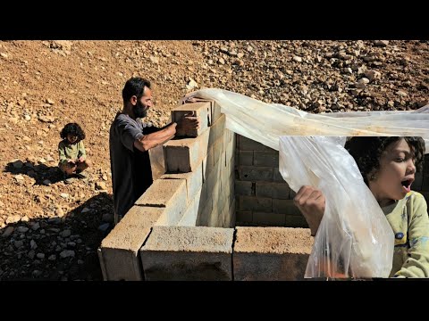 Building a hut|Going to see Zainab's lawyer to get the house back!😱🔥