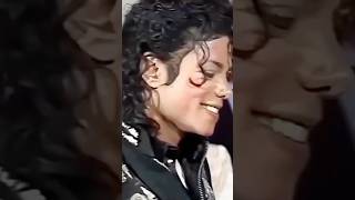 Download lagu He got the best smile in the world mp3