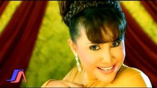 Download lagu Minawati Dewi - Kubang Buaya mp3