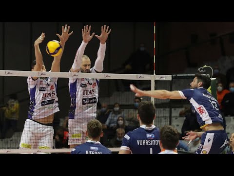 Highlights di Consar RCM Ravenna-Itas Trentino 0-3 (anticipo 11° turno di SuperLega)