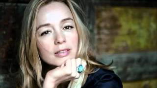 Lisa Ekdahl and Peter Nordahl Trio - Stranger On Earth