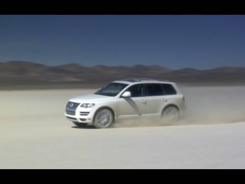Volkswagen Touareg TDI Top Speed Dry Lake Test