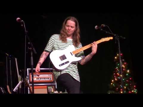 Lindsay Lou w/Billy Strings and Kris Myers - The Shape I’m In (String the Halls 2)