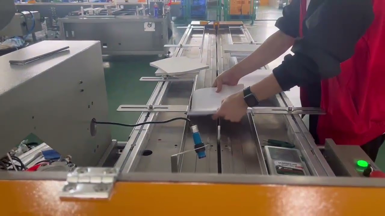 Auto bagging machine for A4 paper