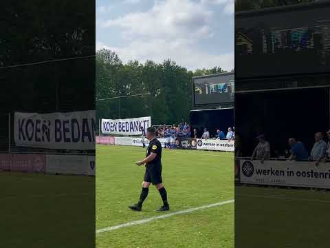 kampioenswedstrijd Avanti’31. Op aangeven van Roel Kappen scoort Luc van den Hurk prachtig de 2-0.