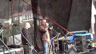 Video Národ Sobě - Plove vor - live in Dunění rockových tamtamů
