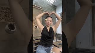 Download lagu Pose big love 🙆🏻 sambil pamer ketek mulus #ketiak #armpits mp3 Download lagu Pose big love 🙆🏻 sambil pamer ketek mulus #ketiak #armpits mp3