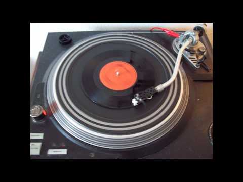 Alvin Stardust  -  Sweet Cheatn' Rita No.37  First Week July 1975 UK