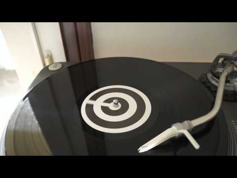 Capsule Core ‎02 - B2 - Hydrophazer, Hutch & Paul Tergeist - Untitled